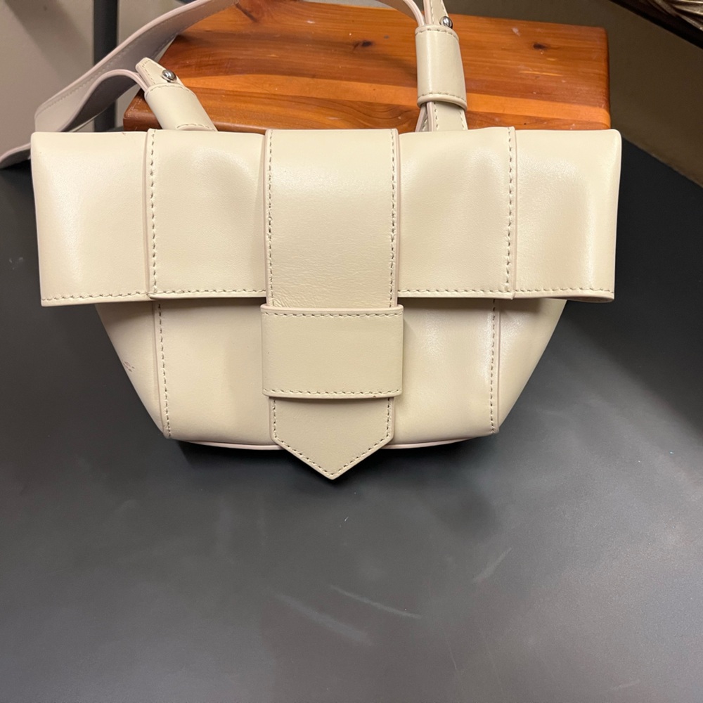 Elegant Cream Women's Bag